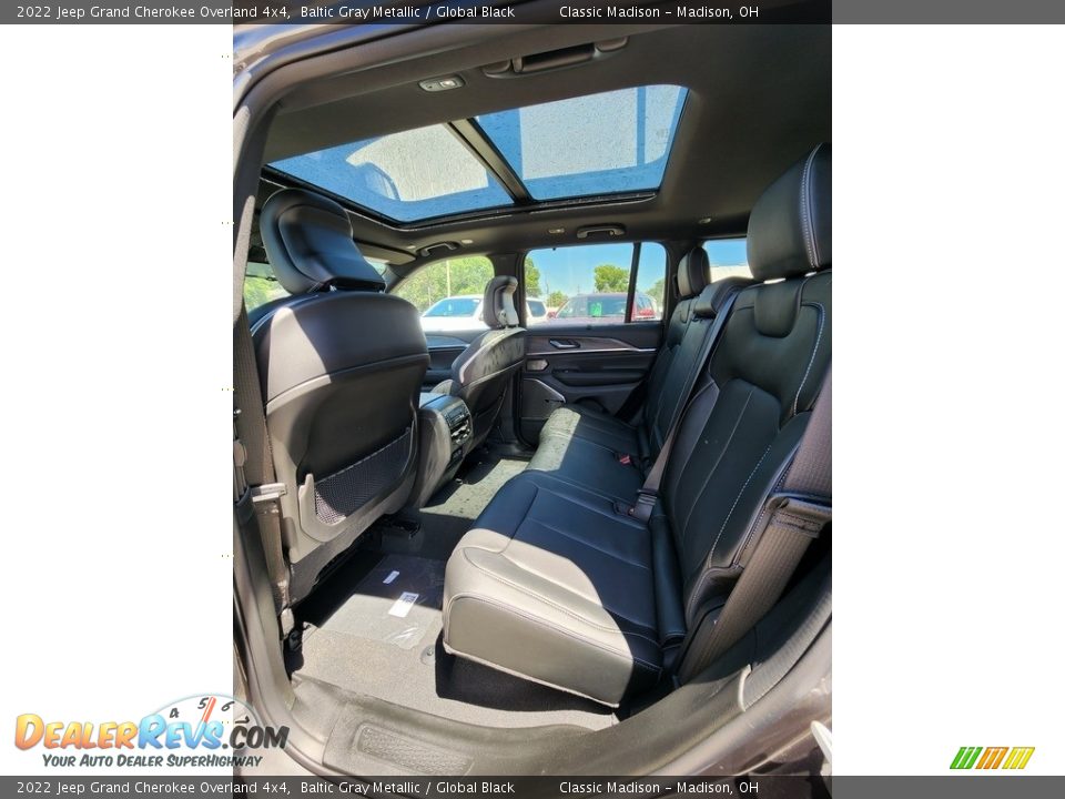 2022 Jeep Grand Cherokee Overland 4x4 Baltic Gray Metallic / Global Black Photo #3
