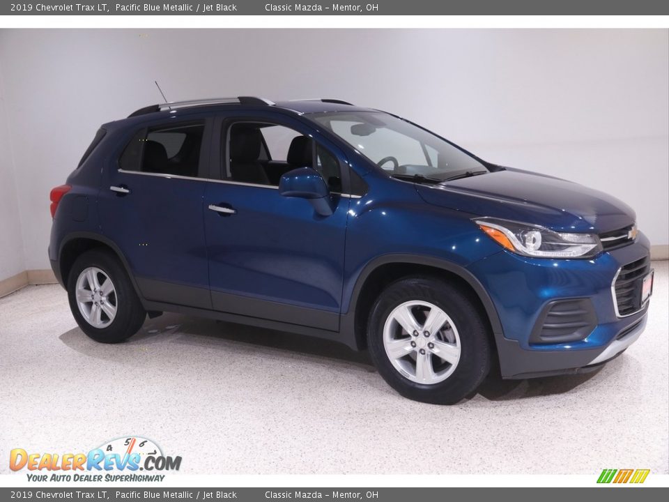 Pacific Blue Metallic 2019 Chevrolet Trax LT Photo #1