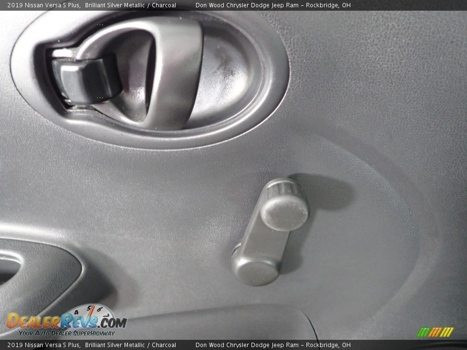 2019 Nissan Versa S Plus Brilliant Silver Metallic / Charcoal Photo #13
