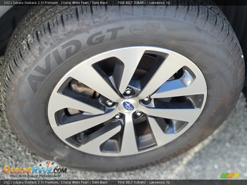 2021 Subaru Outback 2.5i Premium Crystal White Pearl / Slate Black Photo #3