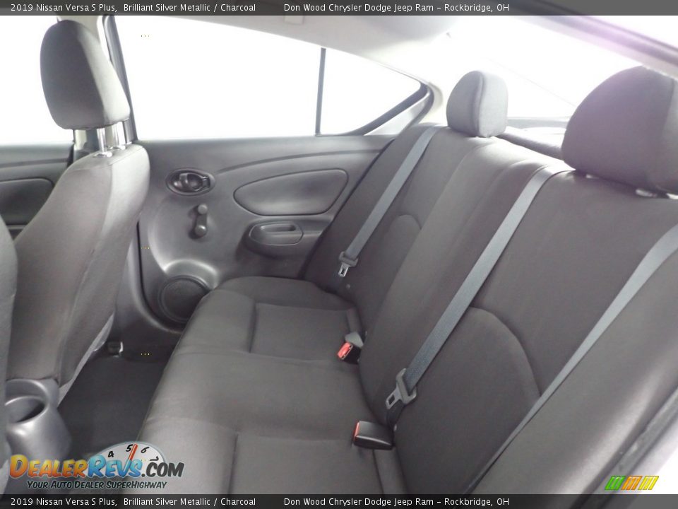 2019 Nissan Versa S Plus Brilliant Silver Metallic / Charcoal Photo #23