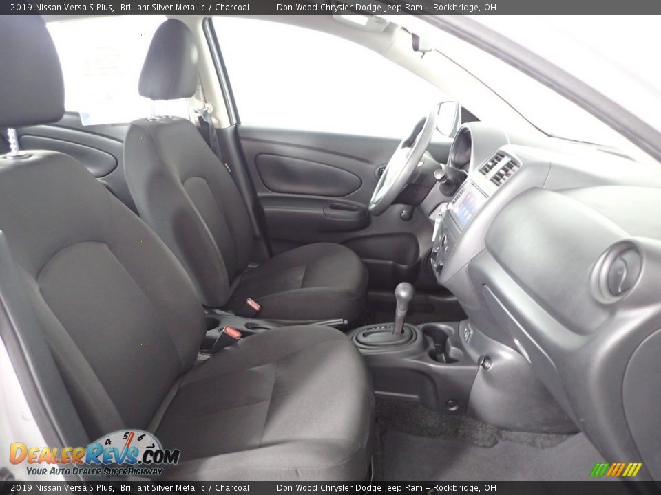 2019 Nissan Versa S Plus Brilliant Silver Metallic / Charcoal Photo #26