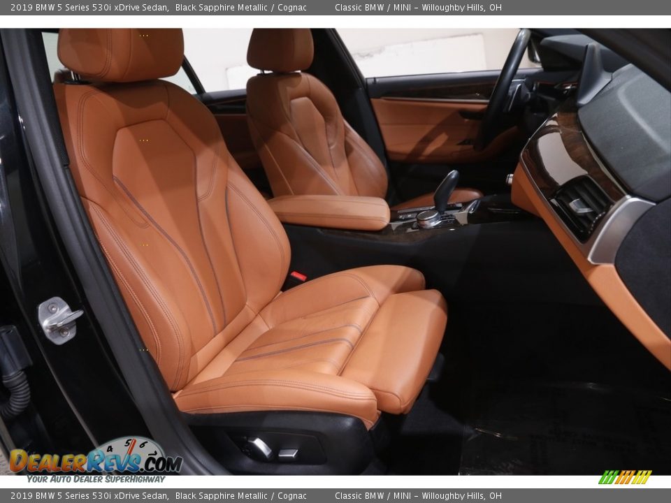 2019 BMW 5 Series 530i xDrive Sedan Black Sapphire Metallic / Cognac Photo #18