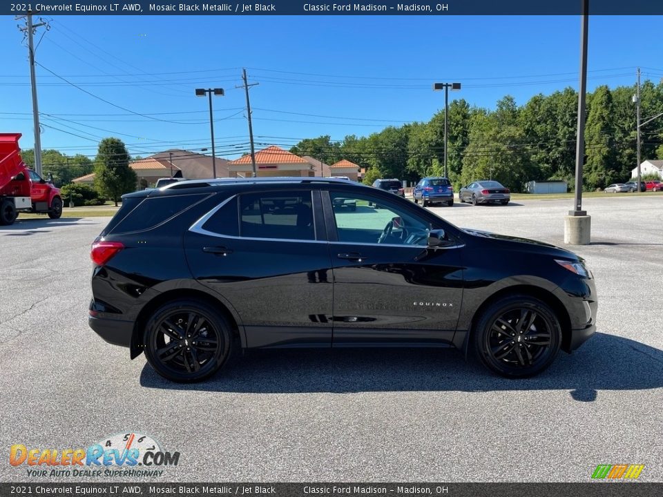 2021 Chevrolet Equinox LT AWD Mosaic Black Metallic / Jet Black Photo #4