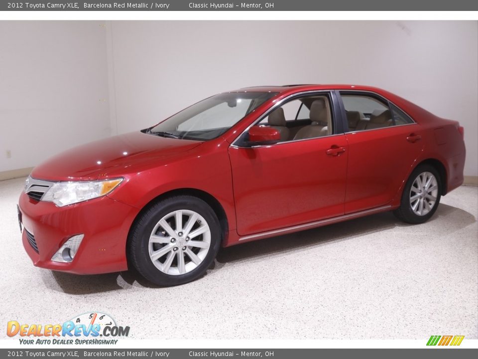 2012 Toyota Camry XLE Barcelona Red Metallic / Ivory Photo #3