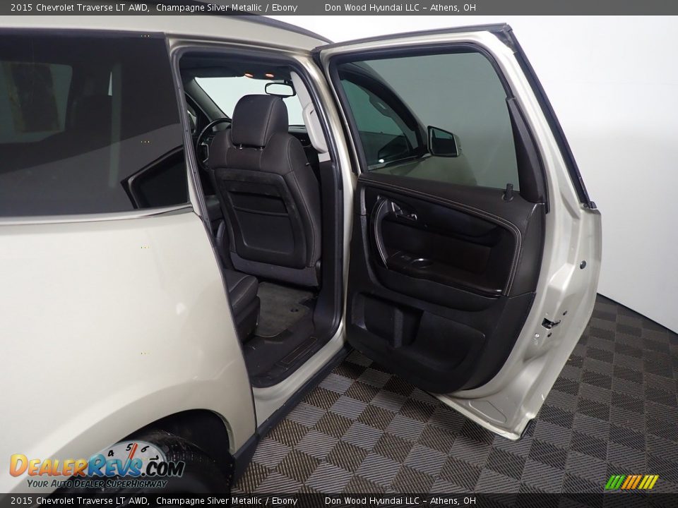 2015 Chevrolet Traverse LT AWD Champagne Silver Metallic / Ebony Photo #35