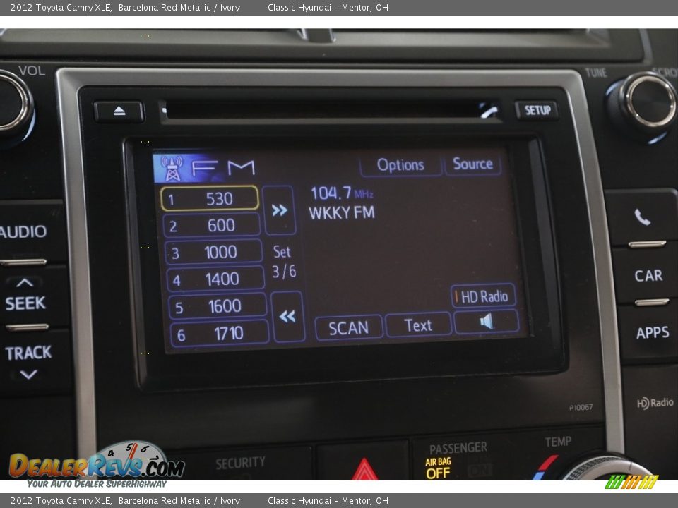 2012 Toyota Camry XLE Barcelona Red Metallic / Ivory Photo #10