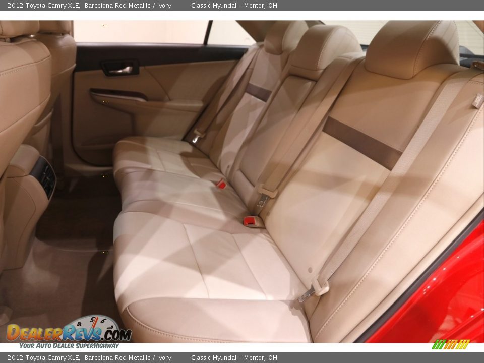 2012 Toyota Camry XLE Barcelona Red Metallic / Ivory Photo #19