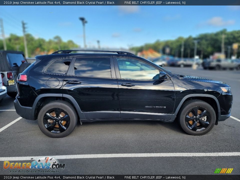 2019 Jeep Cherokee Latitude Plus 4x4 Diamond Black Crystal Pearl / Black Photo #4
