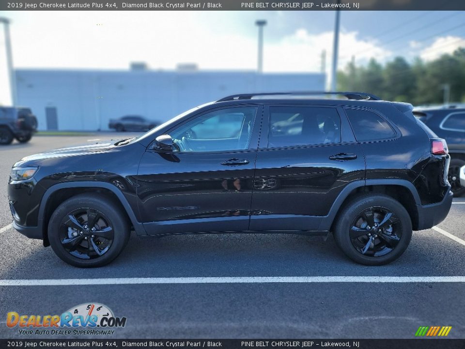 2019 Jeep Cherokee Latitude Plus 4x4 Diamond Black Crystal Pearl / Black Photo #7