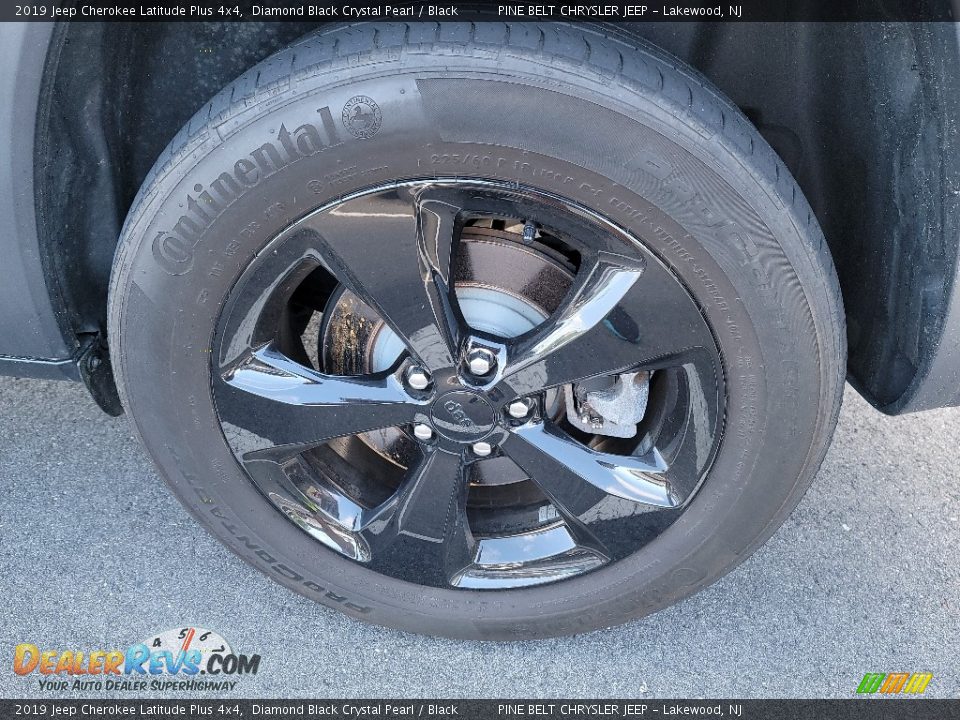 2019 Jeep Cherokee Latitude Plus 4x4 Diamond Black Crystal Pearl / Black Photo #8