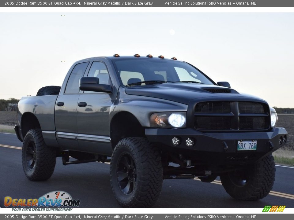 2005 Dodge Ram 3500 ST Quad Cab 4x4 Mineral Gray Metallic / Dark Slate Gray Photo #1