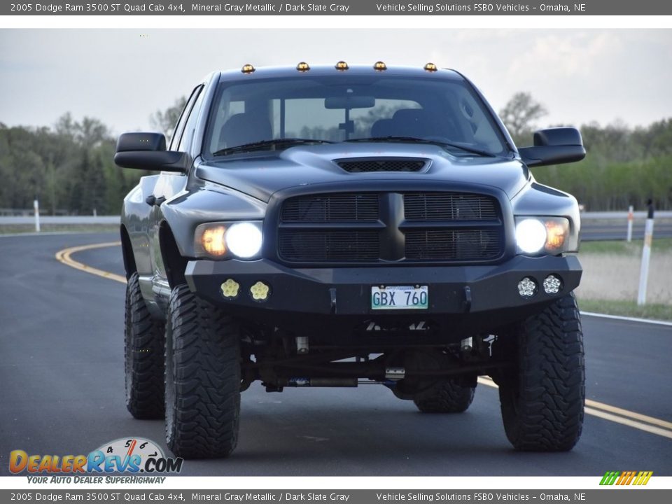 2005 Dodge Ram 3500 ST Quad Cab 4x4 Mineral Gray Metallic / Dark Slate Gray Photo #11