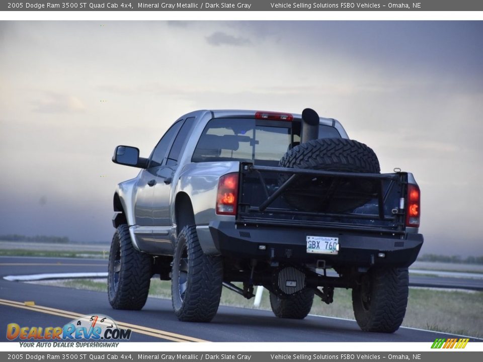 2005 Dodge Ram 3500 ST Quad Cab 4x4 Mineral Gray Metallic / Dark Slate Gray Photo #14