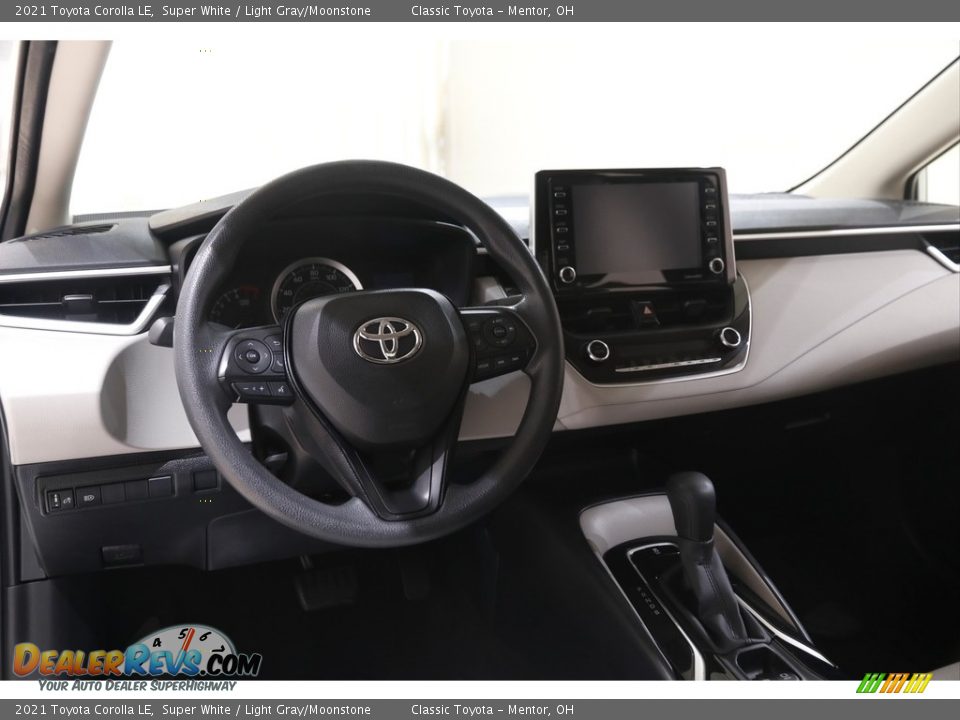 2021 Toyota Corolla LE Super White / Light Gray/Moonstone Photo #6