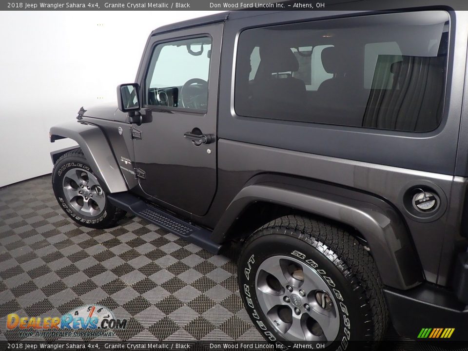 2018 Jeep Wrangler Sahara 4x4 Granite Crystal Metallic / Black Photo #19