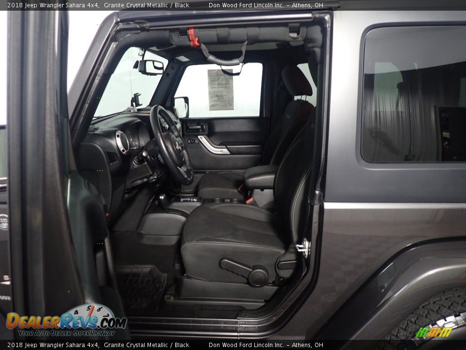 2018 Jeep Wrangler Sahara 4x4 Granite Crystal Metallic / Black Photo #22