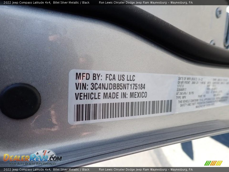 2022 Jeep Compass Latitude 4x4 Billet Silver Metallic / Black Photo #14
