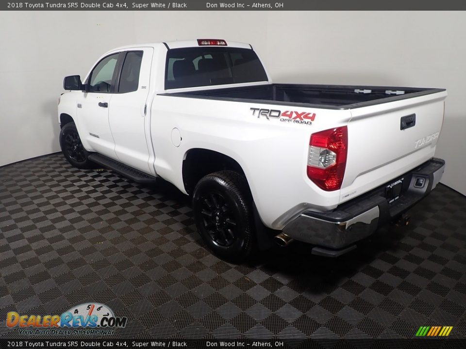2018 Toyota Tundra SR5 Double Cab 4x4 Super White / Black Photo #13