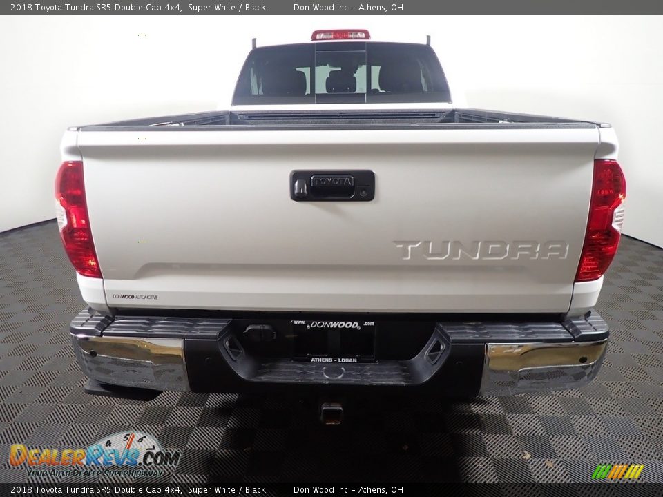 2018 Toyota Tundra SR5 Double Cab 4x4 Super White / Black Photo #14