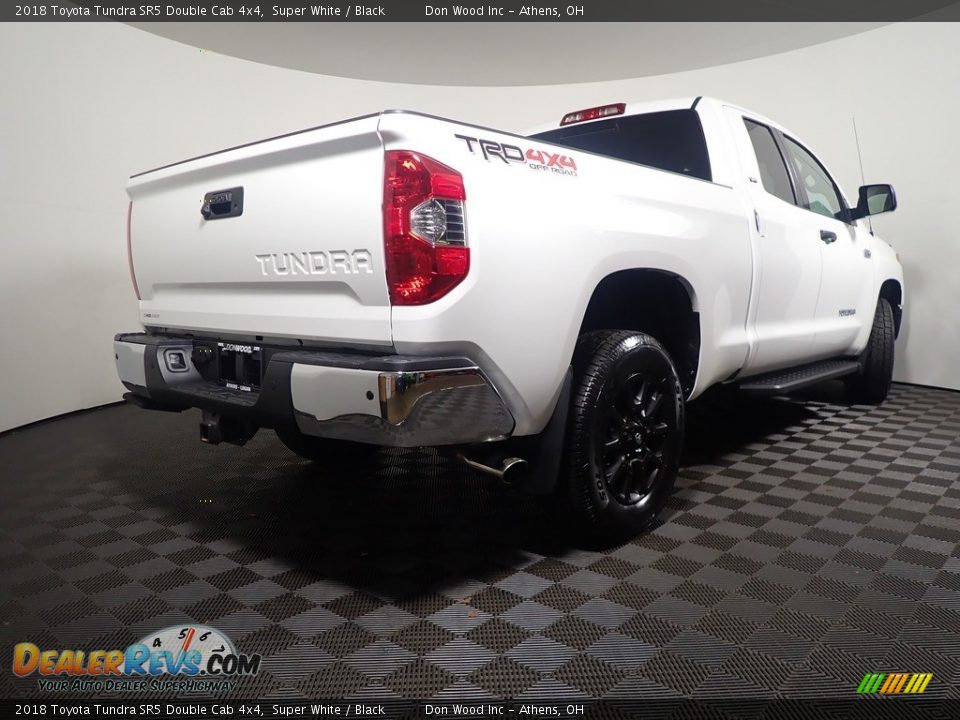 2018 Toyota Tundra SR5 Double Cab 4x4 Super White / Black Photo #16