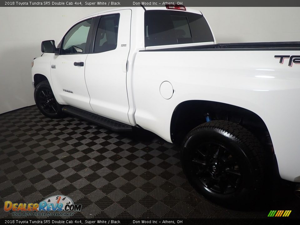 2018 Toyota Tundra SR5 Double Cab 4x4 Super White / Black Photo #18