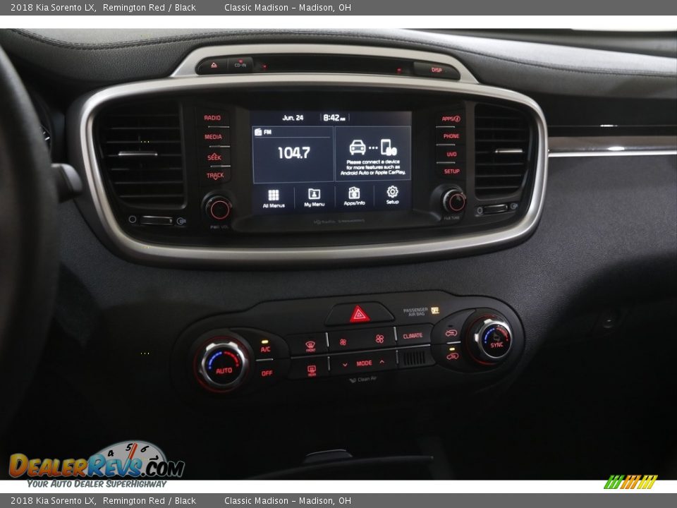 Controls of 2018 Kia Sorento LX Photo #9