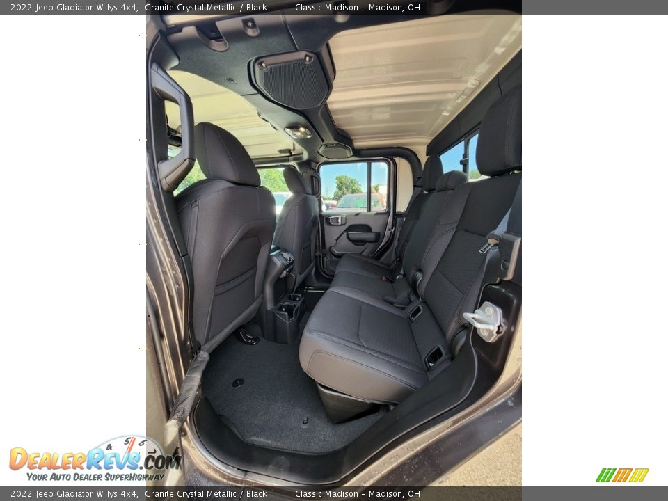 2022 Jeep Gladiator Willys 4x4 Granite Crystal Metallic / Black Photo #3