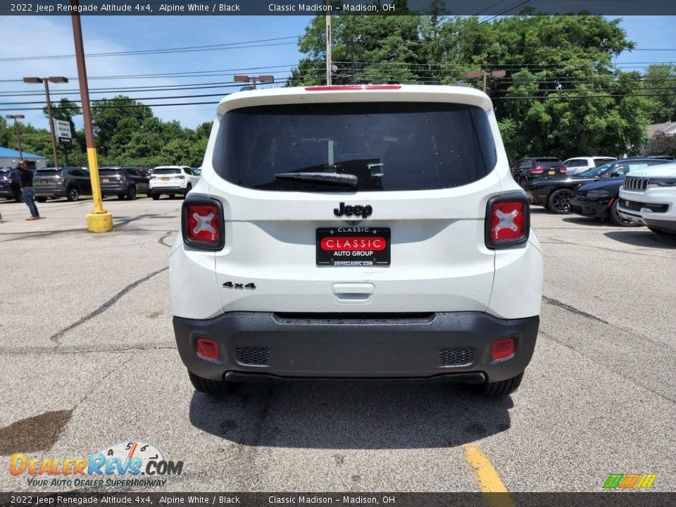 2022 Jeep Renegade Altitude 4x4 Alpine White / Black Photo #10