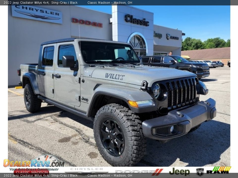 2022 Jeep Gladiator Willys 4x4 Sting-Gray / Black Photo #1