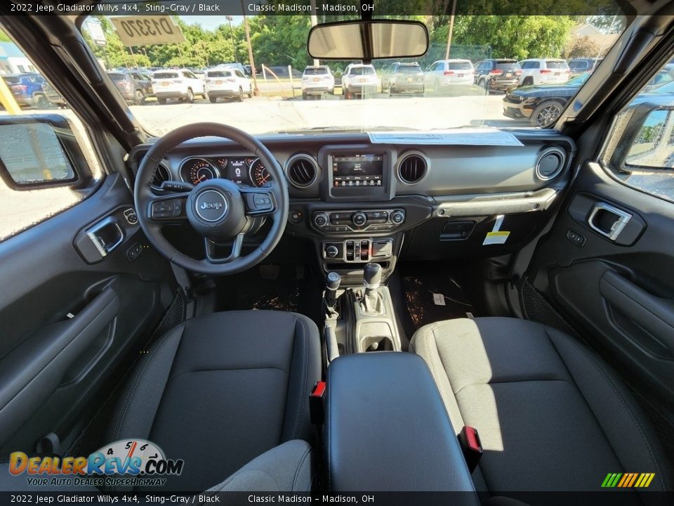 2022 Jeep Gladiator Willys 4x4 Sting-Gray / Black Photo #4