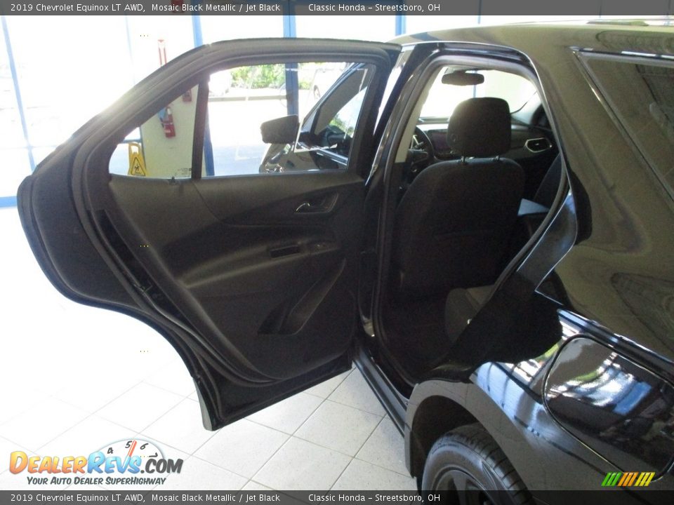 2019 Chevrolet Equinox LT AWD Mosaic Black Metallic / Jet Black Photo #24