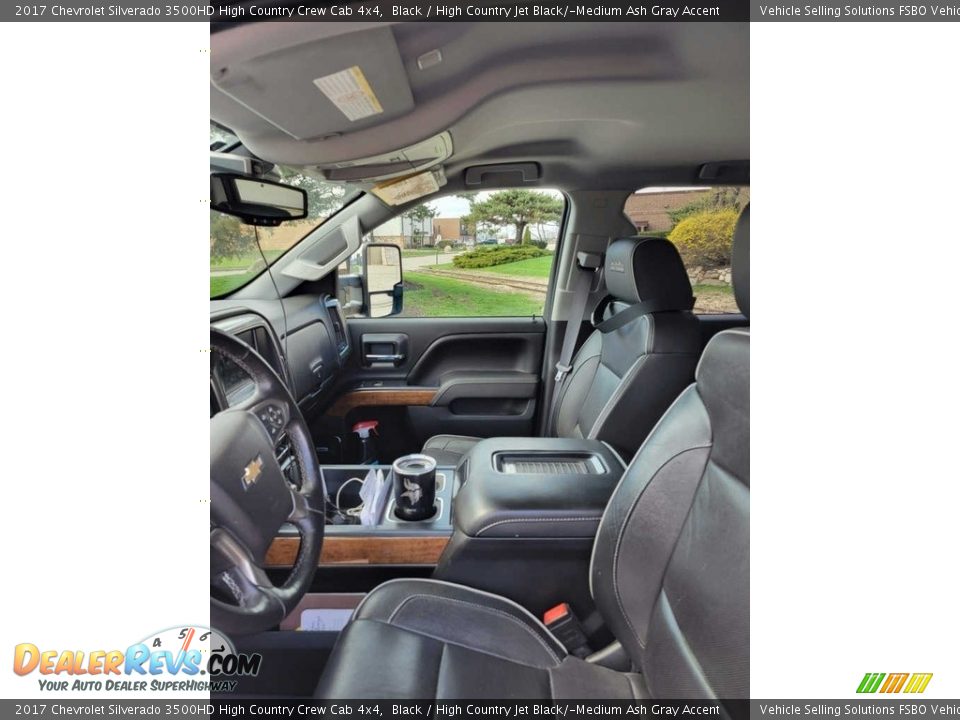 2017 Chevrolet Silverado 3500HD High Country Crew Cab 4x4 Black / High Country Jet Black/­Medium Ash Gray Accent Photo #2