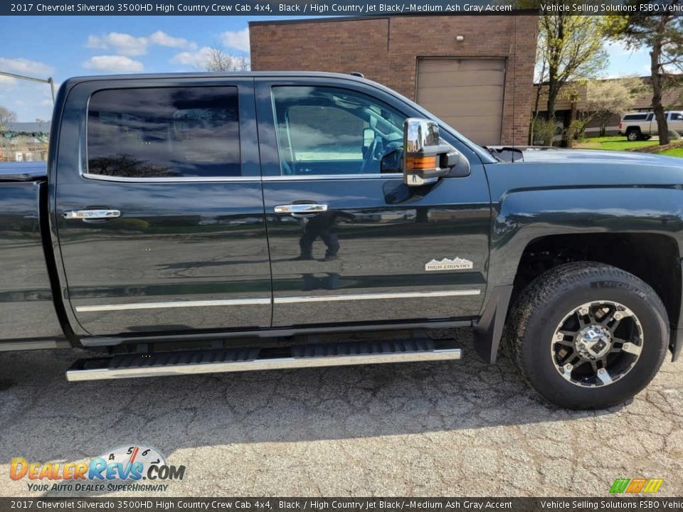 2017 Chevrolet Silverado 3500HD High Country Crew Cab 4x4 Black / High Country Jet Black/­Medium Ash Gray Accent Photo #11