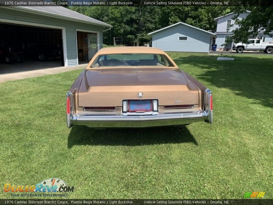 1976 Cadillac Eldorado Biarritz Coupe Pueblo Beige Metallic / Light Buckskin Photo #11