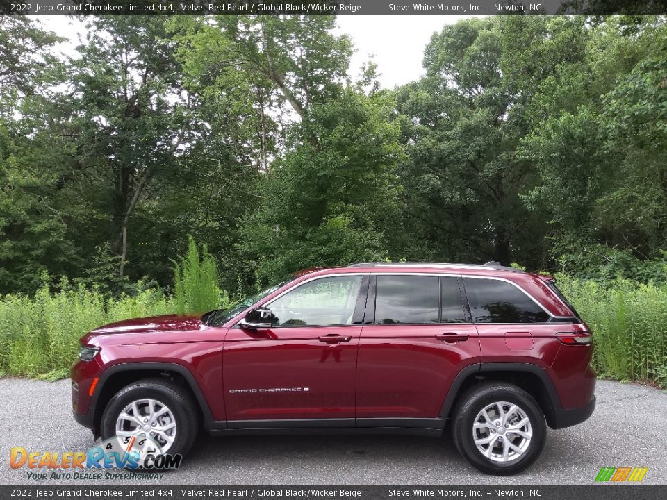 Velvet Red Pearl 2022 Jeep Grand Cherokee Limited 4x4 Photo #1