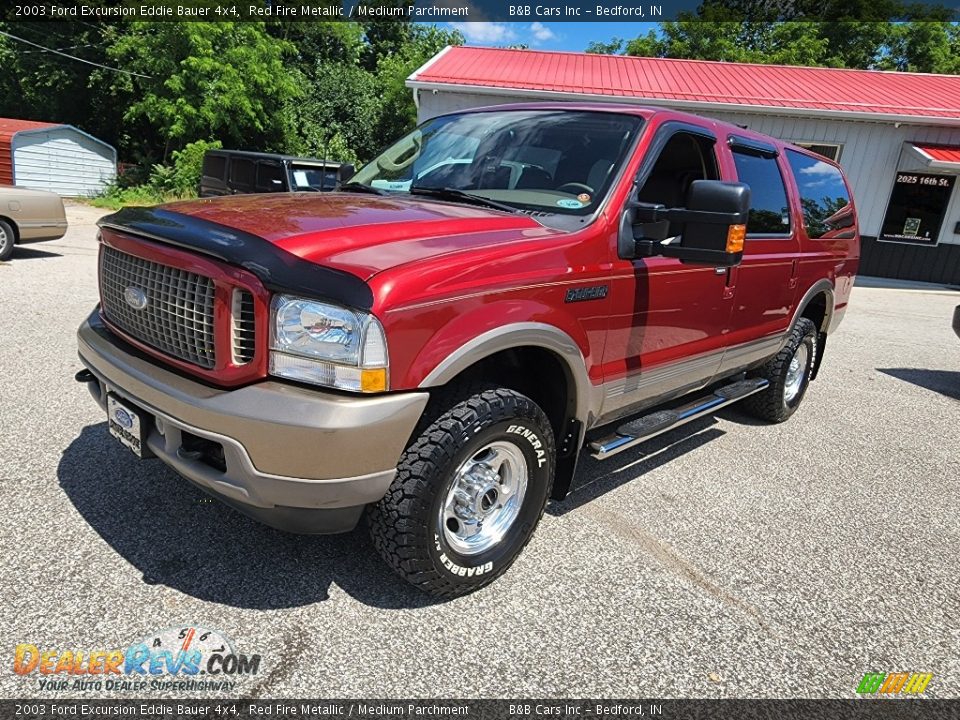 Front 3/4 View of 2003 Ford Excursion Eddie Bauer 4x4 Photo #8