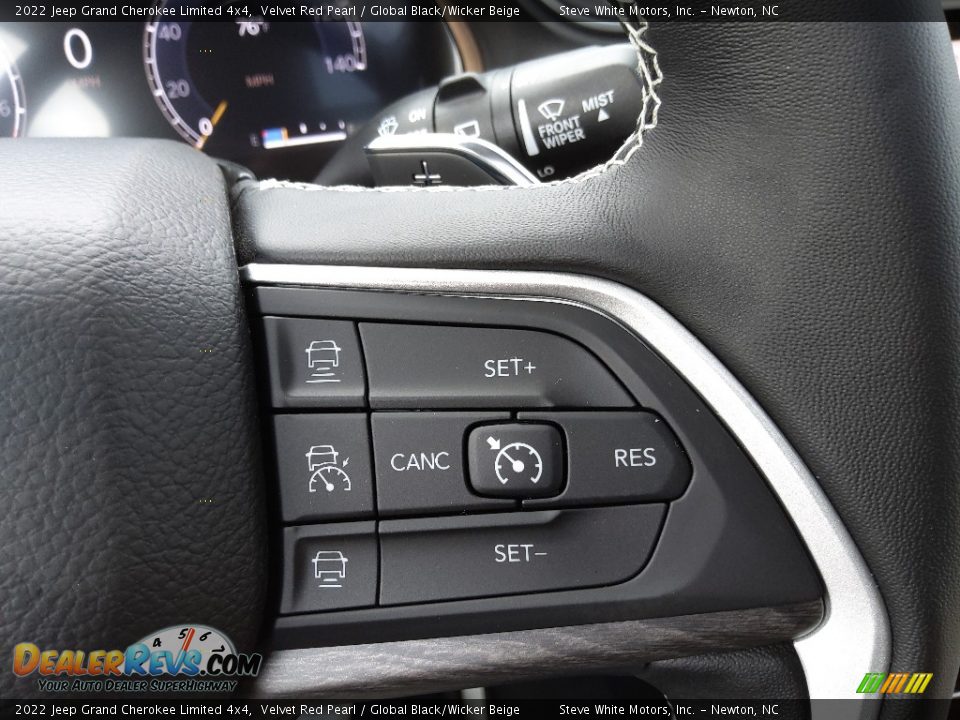 2022 Jeep Grand Cherokee Limited 4x4 Steering Wheel Photo #21