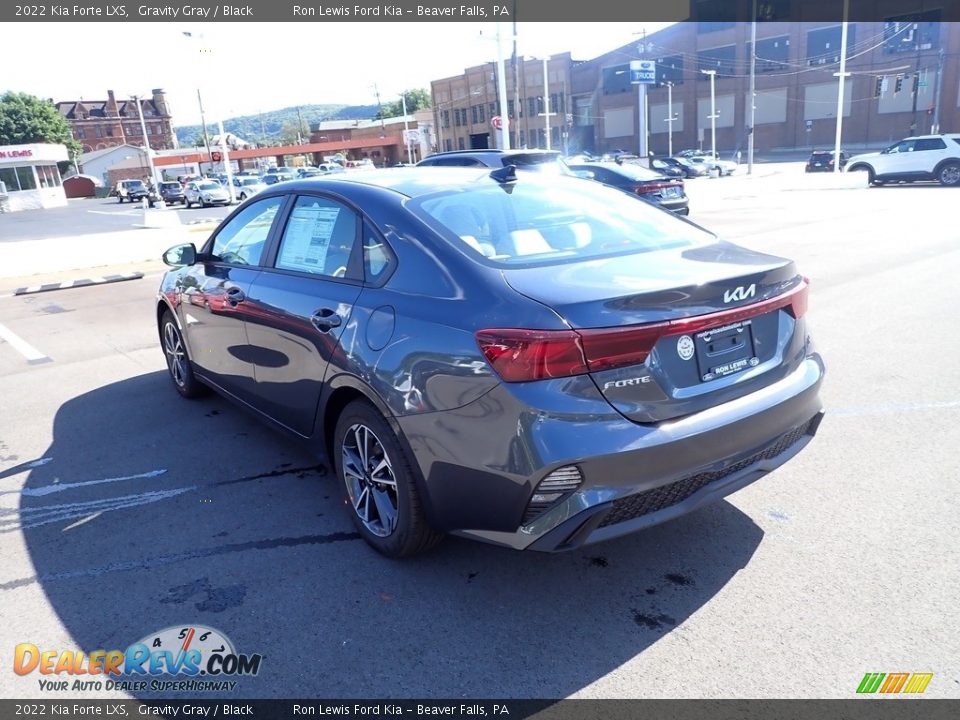 2022 Kia Forte LXS Gravity Gray / Black Photo #6