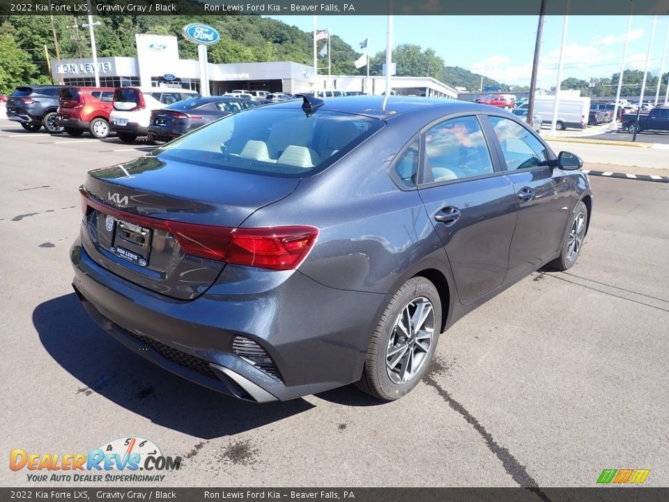 2022 Kia Forte LXS Gravity Gray / Black Photo #8