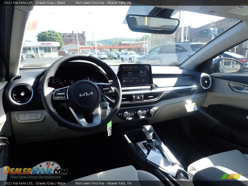 2022 Kia Forte LXS Gravity Gray / Black Photo #13