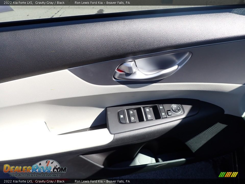 2022 Kia Forte LXS Gravity Gray / Black Photo #15