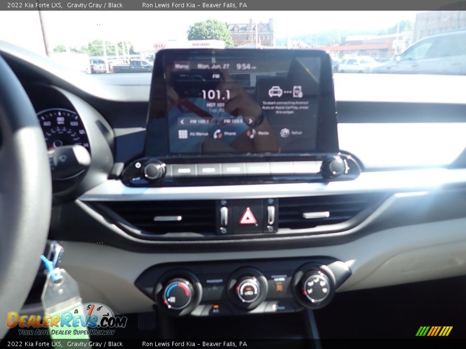 2022 Kia Forte LXS Gravity Gray / Black Photo #17