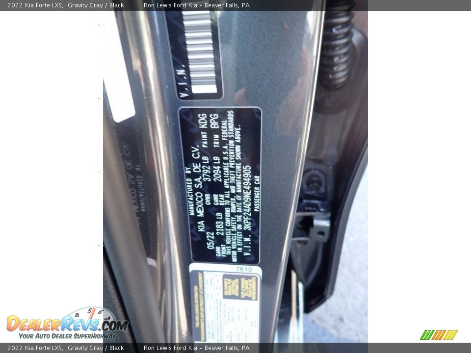 2022 Kia Forte LXS Gravity Gray / Black Photo #20