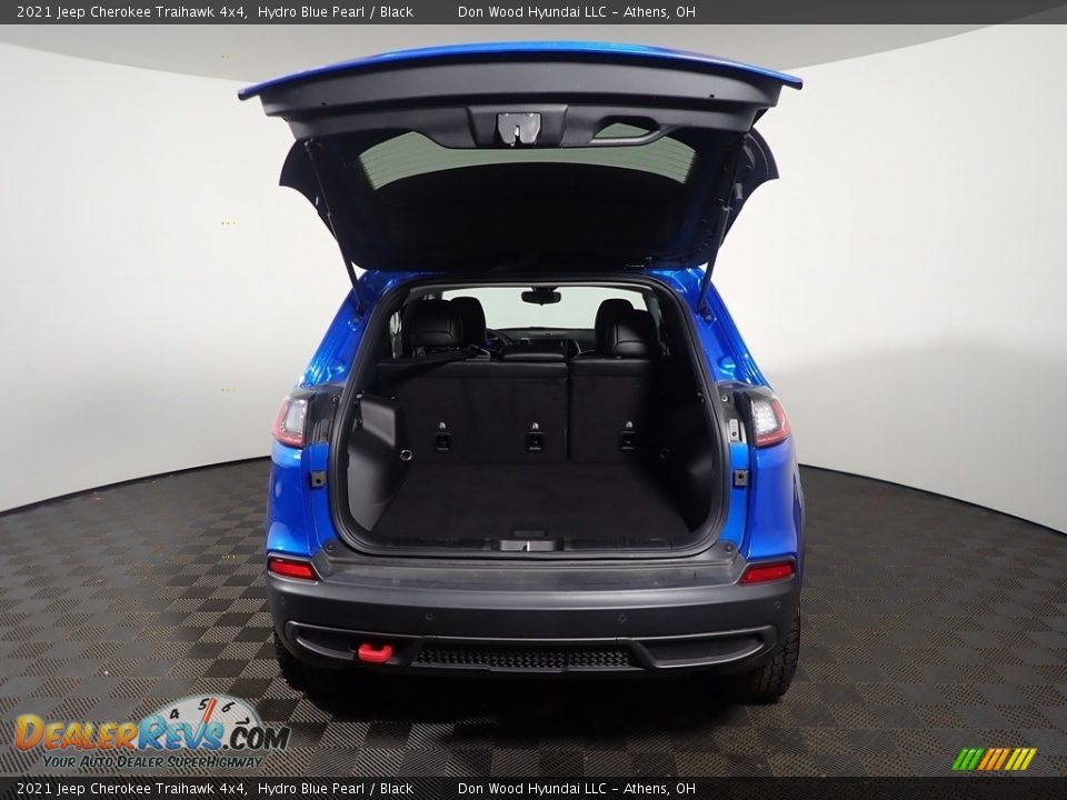 2021 Jeep Cherokee Traihawk 4x4 Hydro Blue Pearl / Black Photo #14