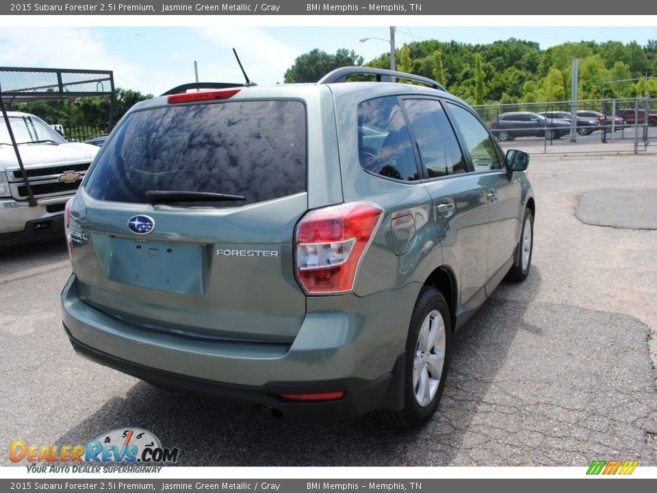 2015 Subaru Forester 2.5i Premium Jasmine Green Metallic / Gray Photo #5