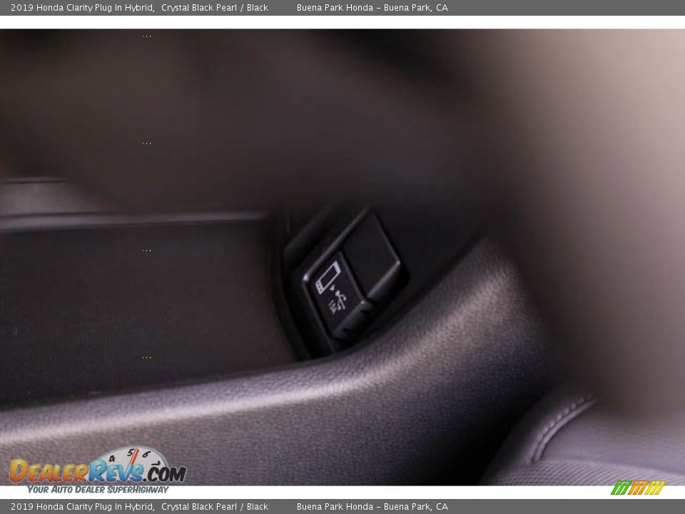2019 Honda Clarity Plug In Hybrid Crystal Black Pearl / Black Photo #16