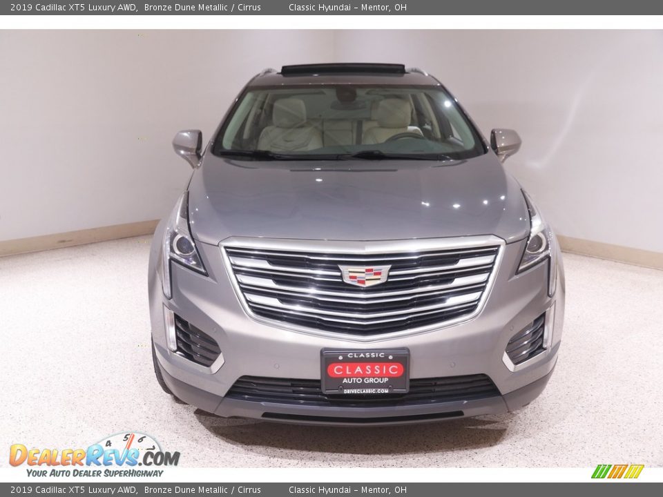 2019 Cadillac XT5 Luxury AWD Bronze Dune Metallic / Cirrus Photo #2