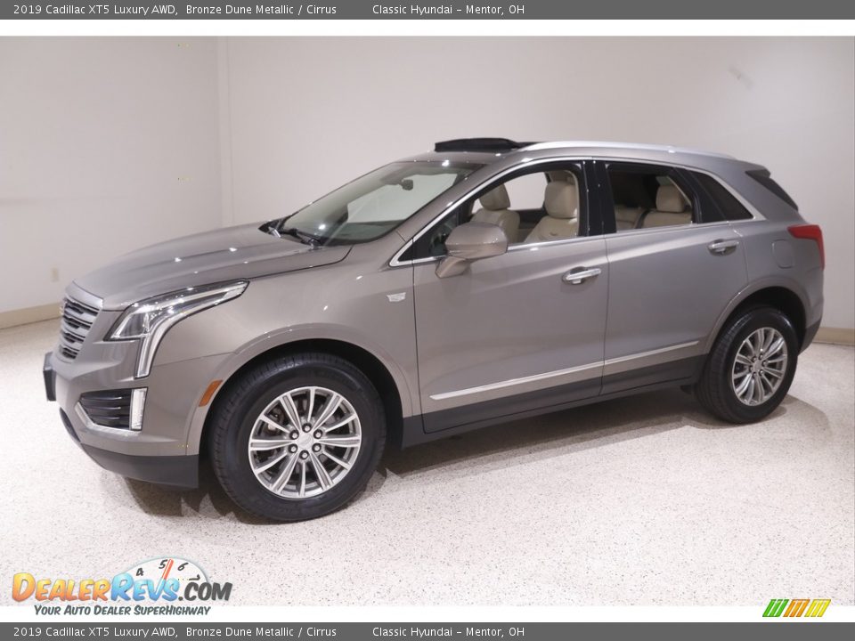 2019 Cadillac XT5 Luxury AWD Bronze Dune Metallic / Cirrus Photo #3