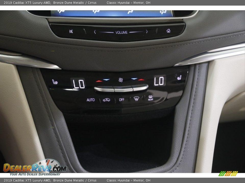 2019 Cadillac XT5 Luxury AWD Bronze Dune Metallic / Cirrus Photo #15